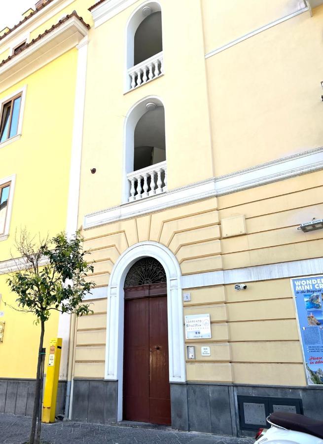 Guest house Street View *